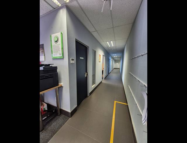 21,490M² WAREHOUSE TO LET IN GOSFORTH PARK